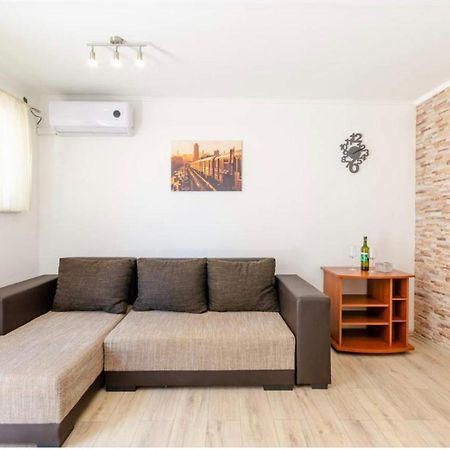Apartments Tatjana Crikvenica Esterno foto