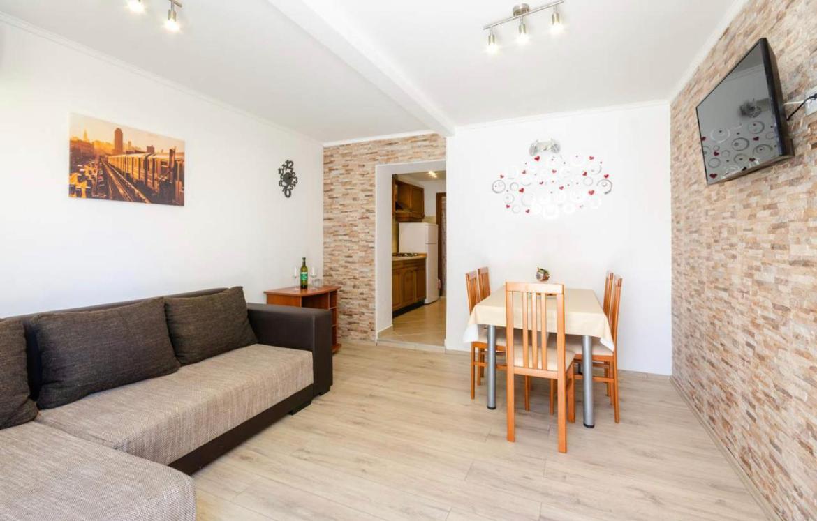 Apartments Tatjana Crikvenica Esterno foto