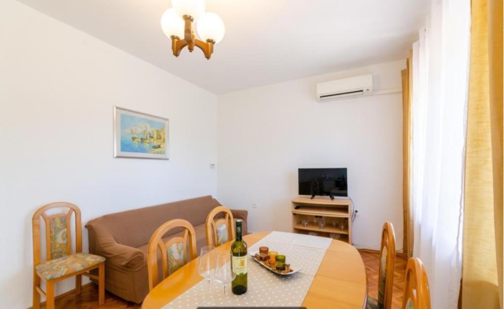 Apartments Tatjana Crikvenica Esterno foto