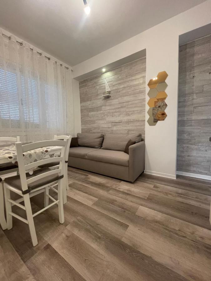 Apartments Tatjana Crikvenica Esterno foto