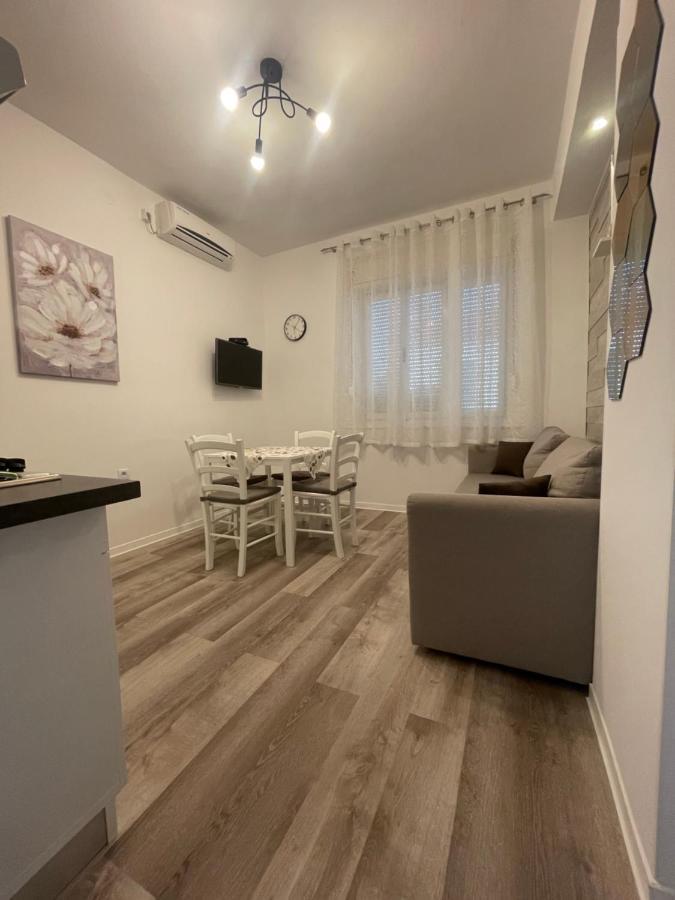 Apartments Tatjana Crikvenica Esterno foto